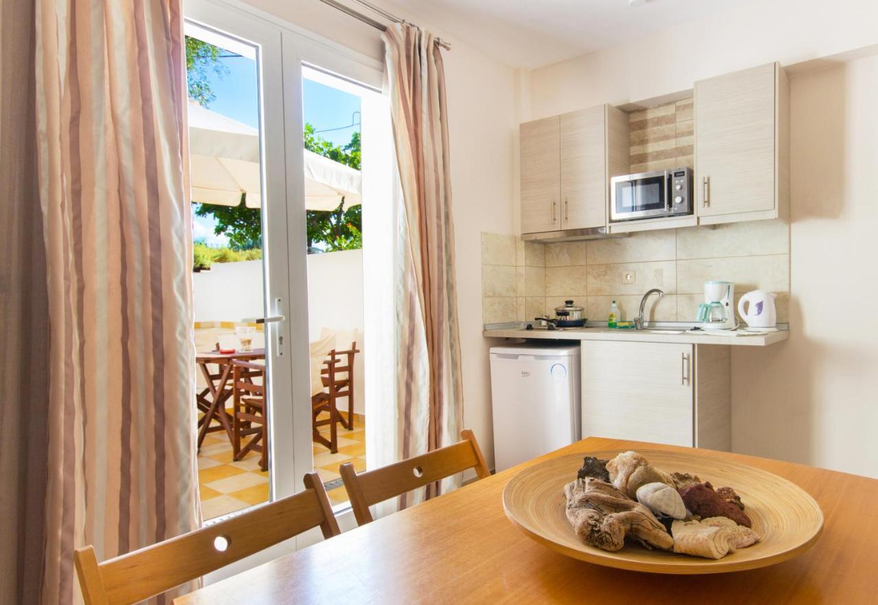 Aegean Sun Apartments Skala Rachoni  Bagian luar foto